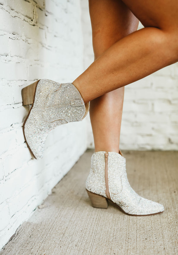 Matisse Harlow Ankle Bootie-Silver